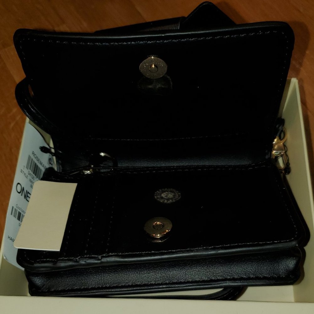 On 34th Cross Body Wallet - Picture 2 of 4